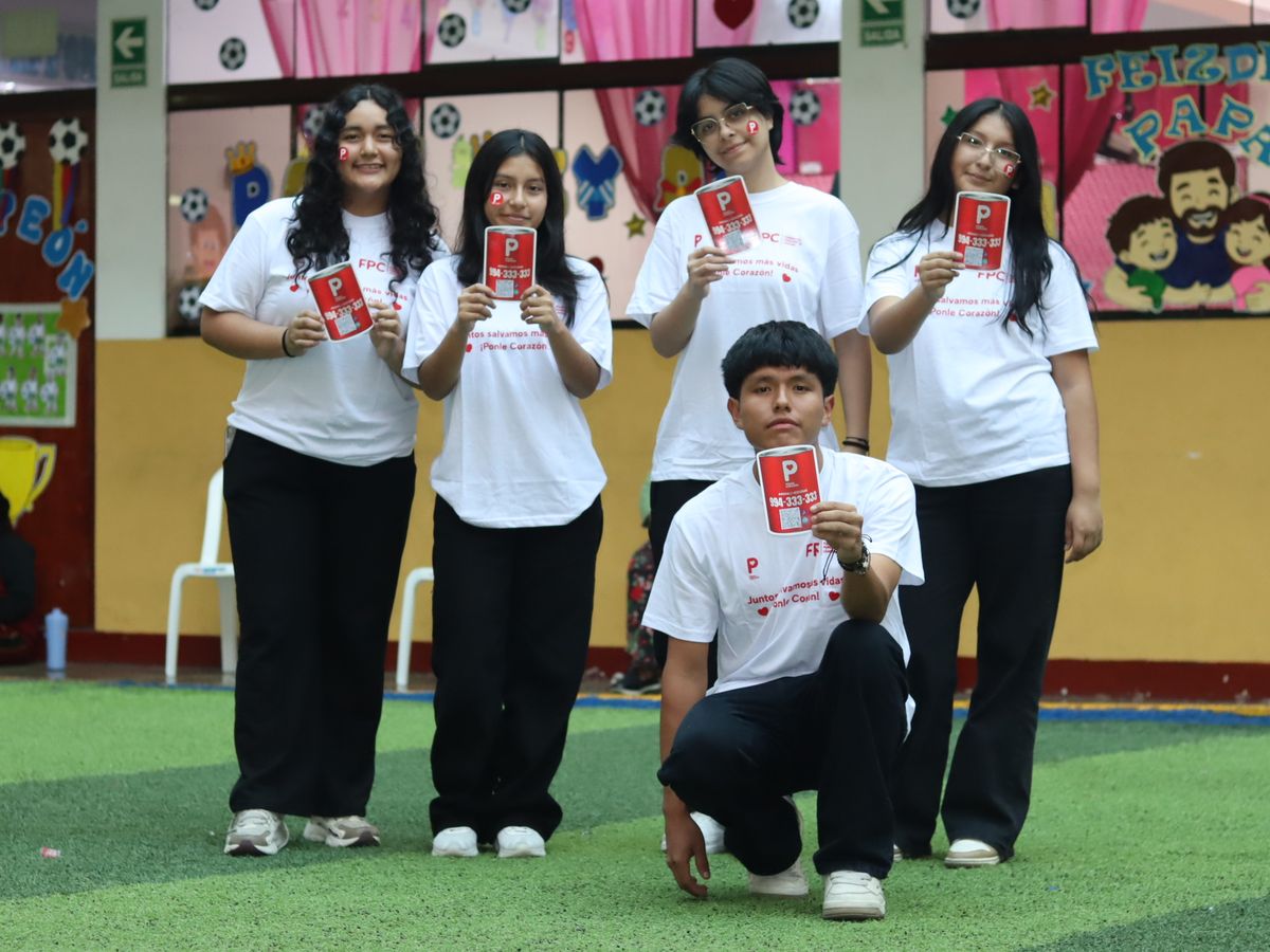 Estudiantes de Jireh en una campaña solidaria